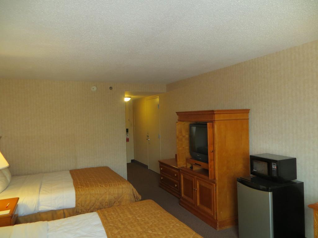 Gateway Hotel Dallas Park Central 部屋 写真